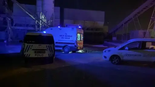 Ekmek kapısı, canını aldı... Çimento kamyonunun kapağının çarptığı şoför yaşamını yitirdi