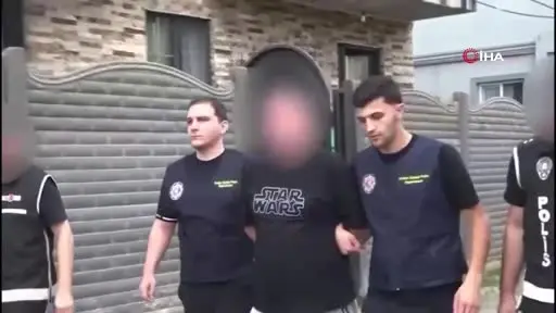 İçişleri Bakanı Yerlikaya: "Kırmızı bültenle aradığımız 12, ulusal seviyede aradığımız 2 suçluyu Gürcistan polisiyle yaptığımız ortak operasyonla yakaladık"
