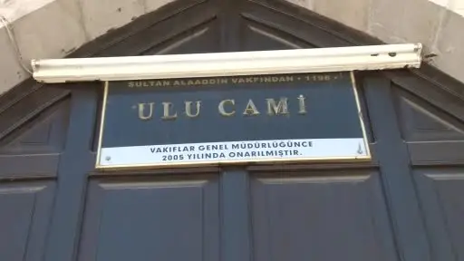832 yıllık camide sessiz cuma