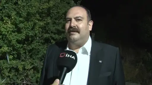 İnönü 9. Geleneksel Halı Saha Turnuvası’nın şampiyonu Manda Birliği oldu