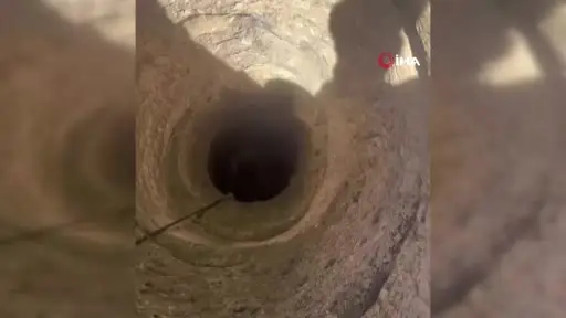 Video çekerken kuyuya düşen genci itfaiye kurtardı