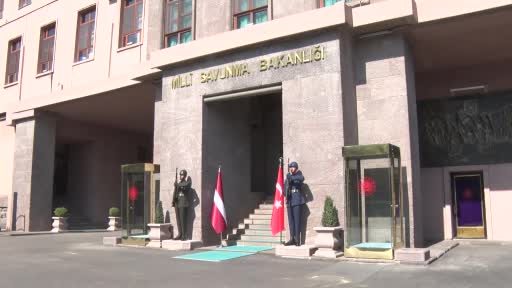 Milli Savunma Bakanı Güler, Letonyalı mevkidaşı Sprüds ile görüştü