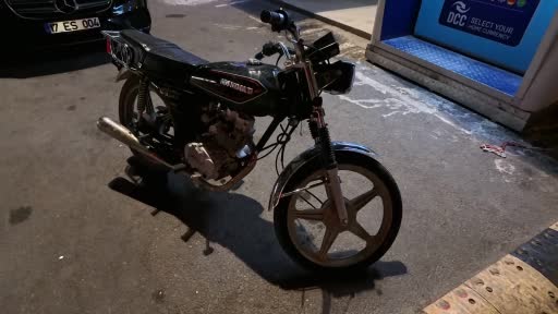 Plakasız ve şasi numarasız motosiklet trafikten men edilerek, kriminale gönderildi