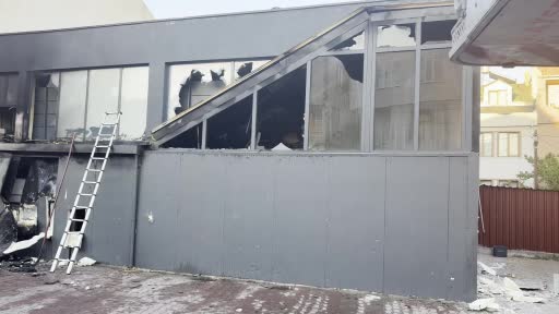 Kayseri’de yangın depoyu küle çevirdi