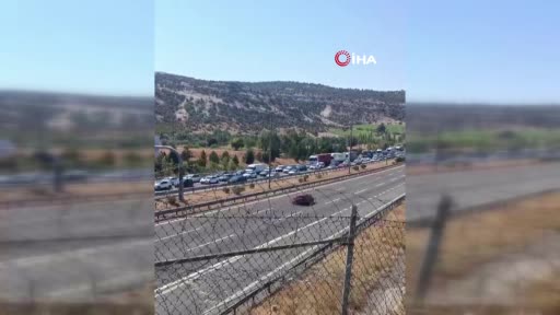 Ankara’da metenol yüklü tanker kaza yaptı: Yol bir süre trafiğe kapandı