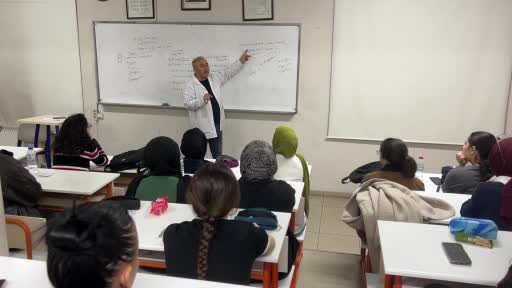 Okula ilk kez adım atacak çocukların ailelerine tavsiye