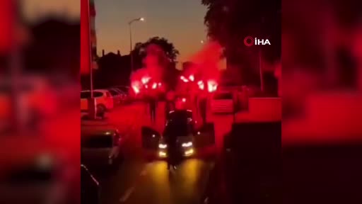 "Kız isteme" merasimi meşalelerle şova dönüşünce damat adayları cezayı yedi