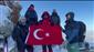 Kırşehirli dağcılar, Gönül Dağı’nda İstiklal Marşı okudu