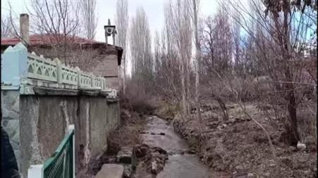 Minaresiz cami görenleri şaşırtıyor