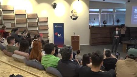 Genel Müdür Çay, "Gazetecilik mesleğinde iş kaybı riskinin söz konusu"