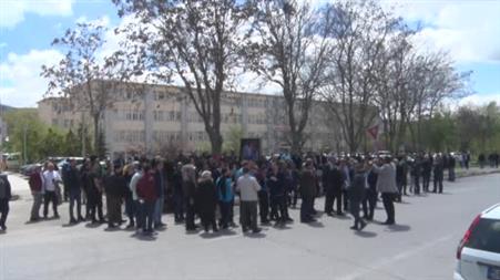 SCÜ çalışanları, bankaların promosyon tutumunu protesto etti
