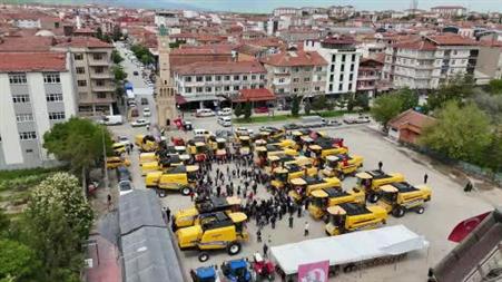 Yerköy’de biçerdöverler festival havasında uğurlandı