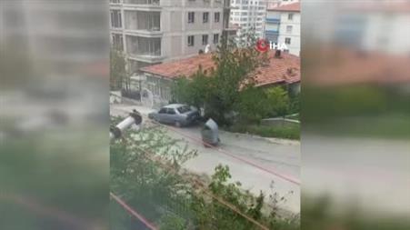 Ankara’da kuvvetli rüzgar çöp konteynerini savurdu