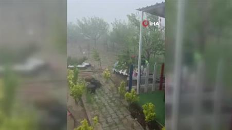 Ankara’da dolu yağışı tarım arazilerine zarar verdi