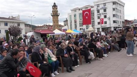 Yozgat’ta Halk Dansları Şenliği ilgiyle karşılandı