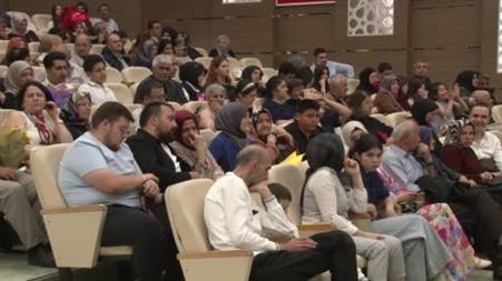Ankara Hacı Bayram Veli Üniversitesi İletişim Fakültesi mezuniyet töreni yapıldı