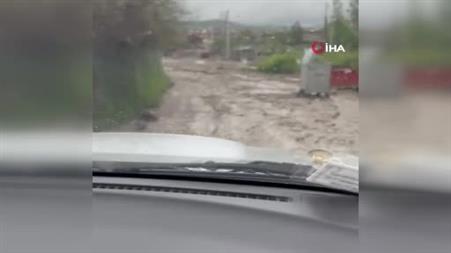 Yozgat’ta sel sonrası yollar temizlendi