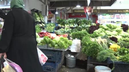 Ankara’da bayram öncesi alışveriş yoğunluğu Ulus Hali’ne de yansıdı