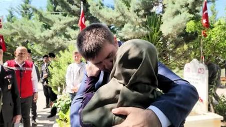 Şehit annesinden yürek burkan sözler: "Gelmesem küstü zannediyorum"