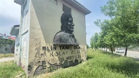 3 bin yıllık tarihi koruyacağını söyleyen Tepebaşı Belediyesi Yunus Emre’nin sözüne sahip çıkamadı