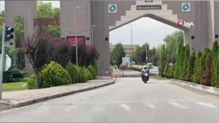 Niğde’de YKS’ye geç kalan öğrencileri polis yetiştirdi