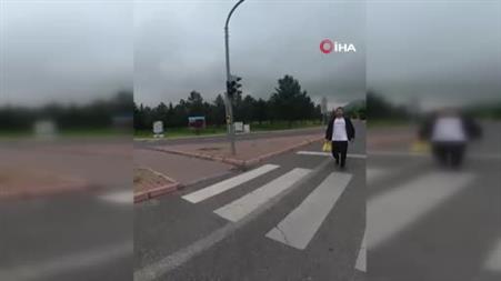 Kayseri’de polis geç kalan adayları sınava yetiştirmek için seferber oldu