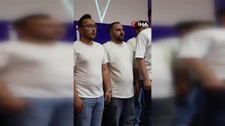 İlk mezuna başkandan iş sürprizi