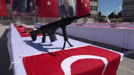 Terör gazisi olan babasıyla birlikte gurur dolu anlar yaşadı