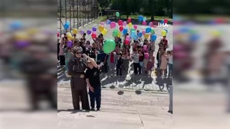 Kanseri yenen Furkan’a karne günü duygulandıran sürpriz