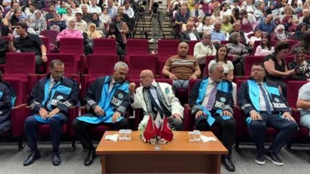 KAYÜ Uygulamalı Bilimler Fakültesi’nde mezuniyet sevinci