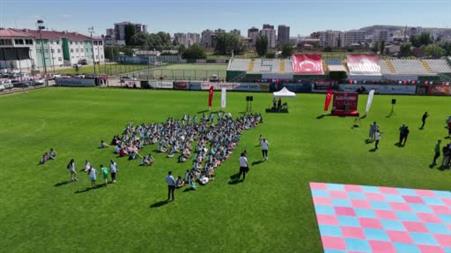 Sivas Belediyesi tarafından düzenlenen Yaz Spor Okulları açıldı