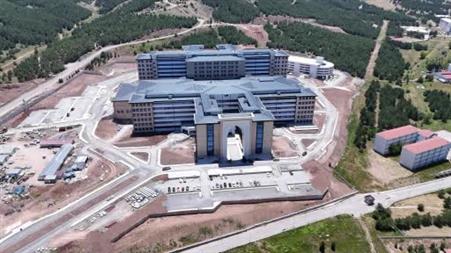 15 milyar liralık dev sağlık yatırımında sona gelindi: 1071 yataklı hastane yıl sonunda açılacak