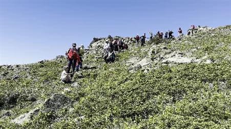 15 Temmuz için zirveye tırmandılar