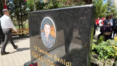 Oğlu doğum gününde 15 Temmuz şehidi oldu: Evlat acısını 10 yıldır yüreğinde taşıyor