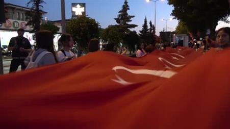 Yozgatlılar Demokrasi ve Milli Birlik Günü’nde meydanı doldurdu