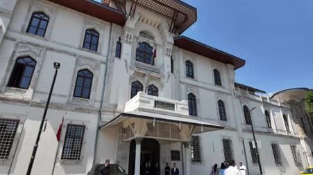 Bakan Ersoy: "Medeniyet birikimimizi ilimle buluşturan çalışmaları memnuniyetle takip ediyoruz"