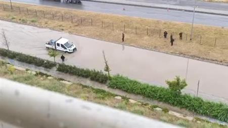 Yozgat’ta sağanak hayatı olumsuz etkiledi