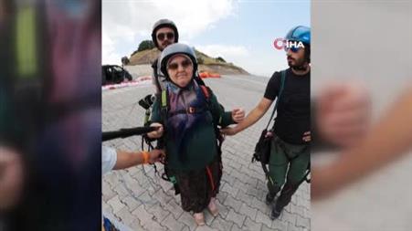 Türkan teyzenin paraşüt macerası güldürdü: "İnşallah tansiyonumu yükseltmez"