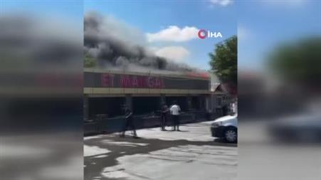 Dinlenme tesisinin restoranı alevlere teslim oldu