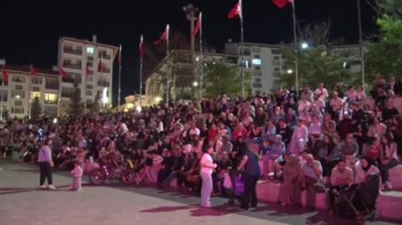 Selçuklu’dan günümüze milli irade kıyafetleri sergilendi