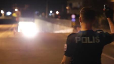 Polisin uygulamasında ruhsatsız tabanca ele geçirildi