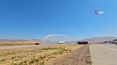 Yenilenen Siirt Havalimanı’na ilk yolcu uçağı indi