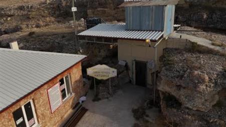 Mağaraya beyaz giriyor, kırmızı çıkıyor: ‘Divle Obruk Peyniri’ sofralara hazırlanıyor
