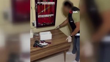 Silah taciri polisten kaçamadı