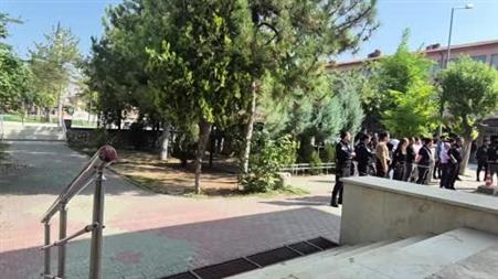 Oto galerici gencin ölümünün 3 şüphelisi adliyeye sevk edildi
