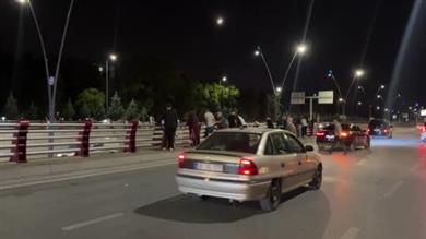 Kayseri’de 3 otomobilin karıştığı kazada 2 sürücü yaralandı