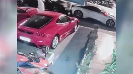 Keçiören’de motosiklet çalan 2 hırsız kamerada
