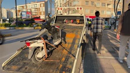 Plakasız motosiklete bindi, 46 bin lira ceza yiyip motor ve ehliyetinden oldu