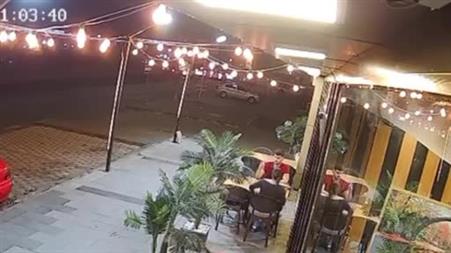 Kayseri’de bir garip kaza, motosiklet kendisine yol veren otomobile çarptı: 1 yaralı