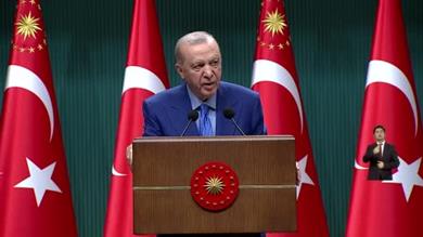 Cumhurbaşkanı Erdoğan: "Finansal sistemimize sirayet etmiş herhangi bir risk mevzubahis değildir"